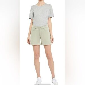 NWOT NYDJ Not Your Daughters Frayed Hem Bermuda Green High Rise 12